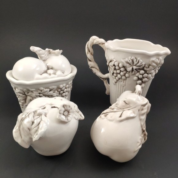 Bella Casa Ganz 3D Ceramic Fall Fruit Sugar Creamer and Shakers - Picture 3 of 16